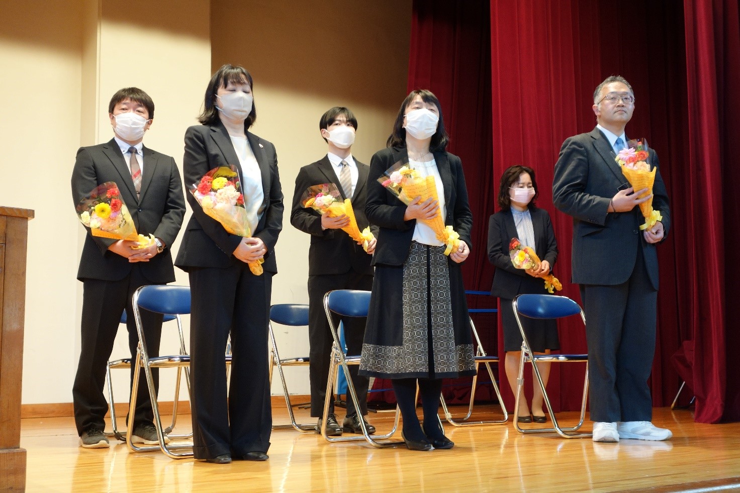 退任式・離任式を行いました 秋田県立由利高等学校